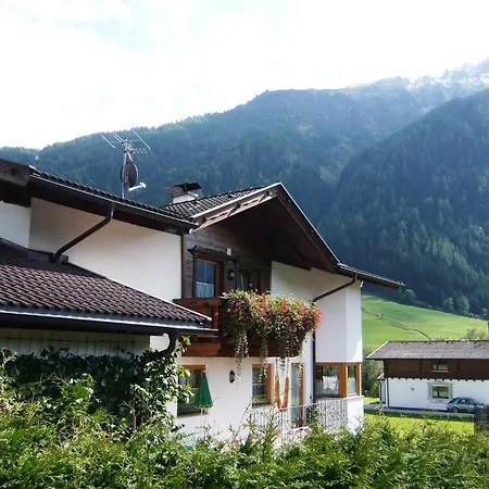Apartamento Ahorn Neustift im Stubaital